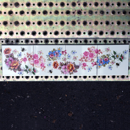 Spring Floral and Bee Tile Frieze